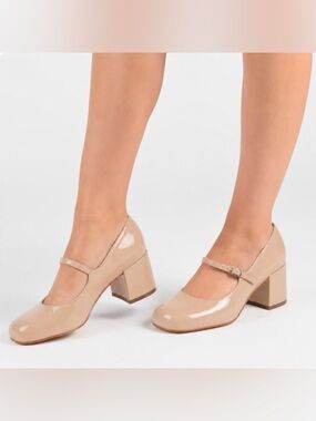 Journee Okenna Nude Patent Mary Jane Pumps Square Toe Block Heel 7 NWT
